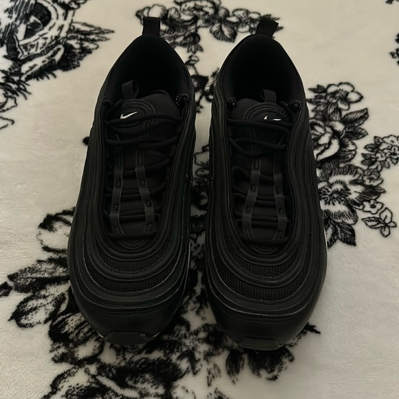 Women’s black and white air max 97’ - Picture 1 of 2